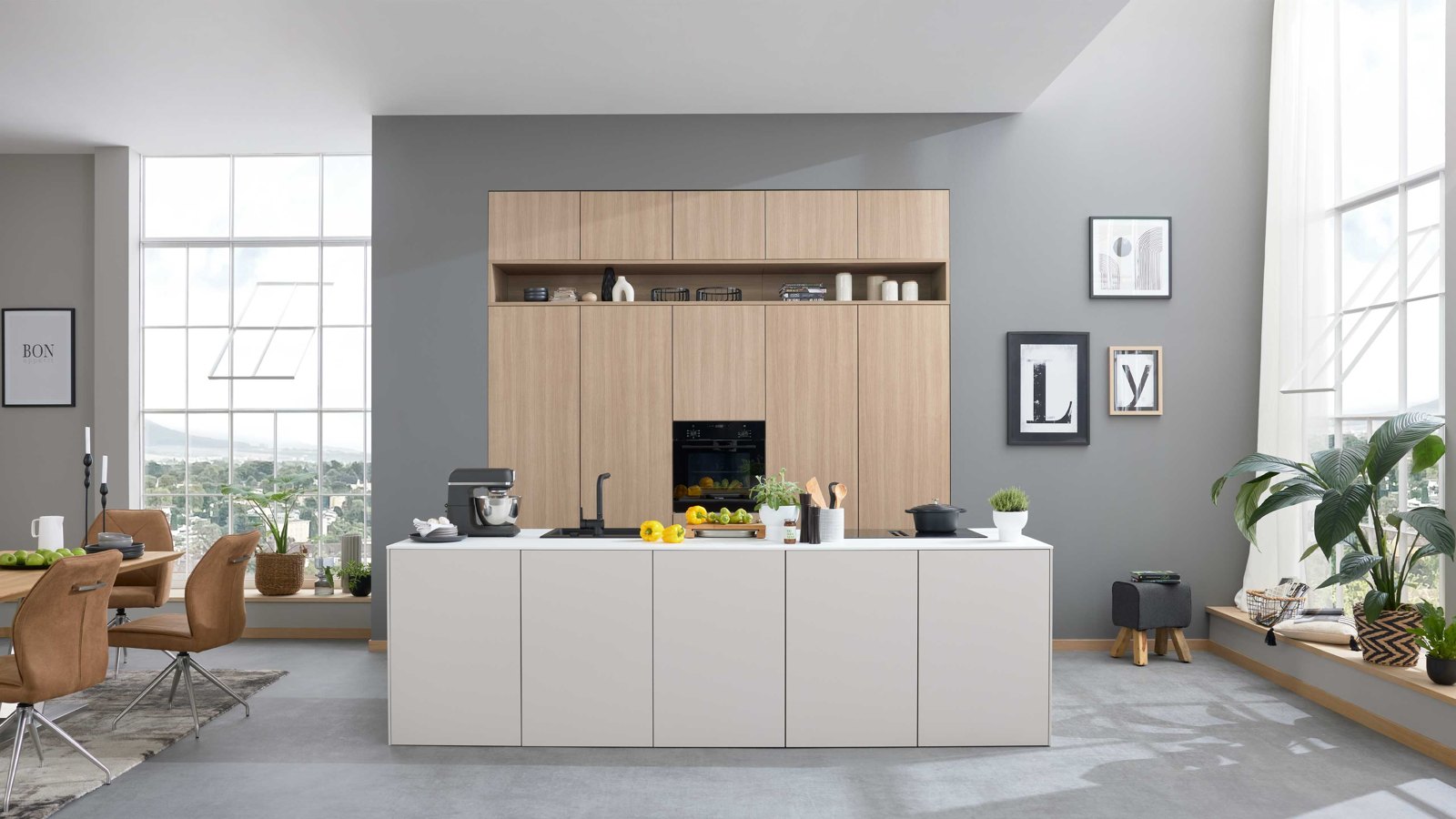 Interliving Interliving Küche Serie 3085 – Moderne Designküche mit griffloser Kochinsel und Fronten in Holzoptik
