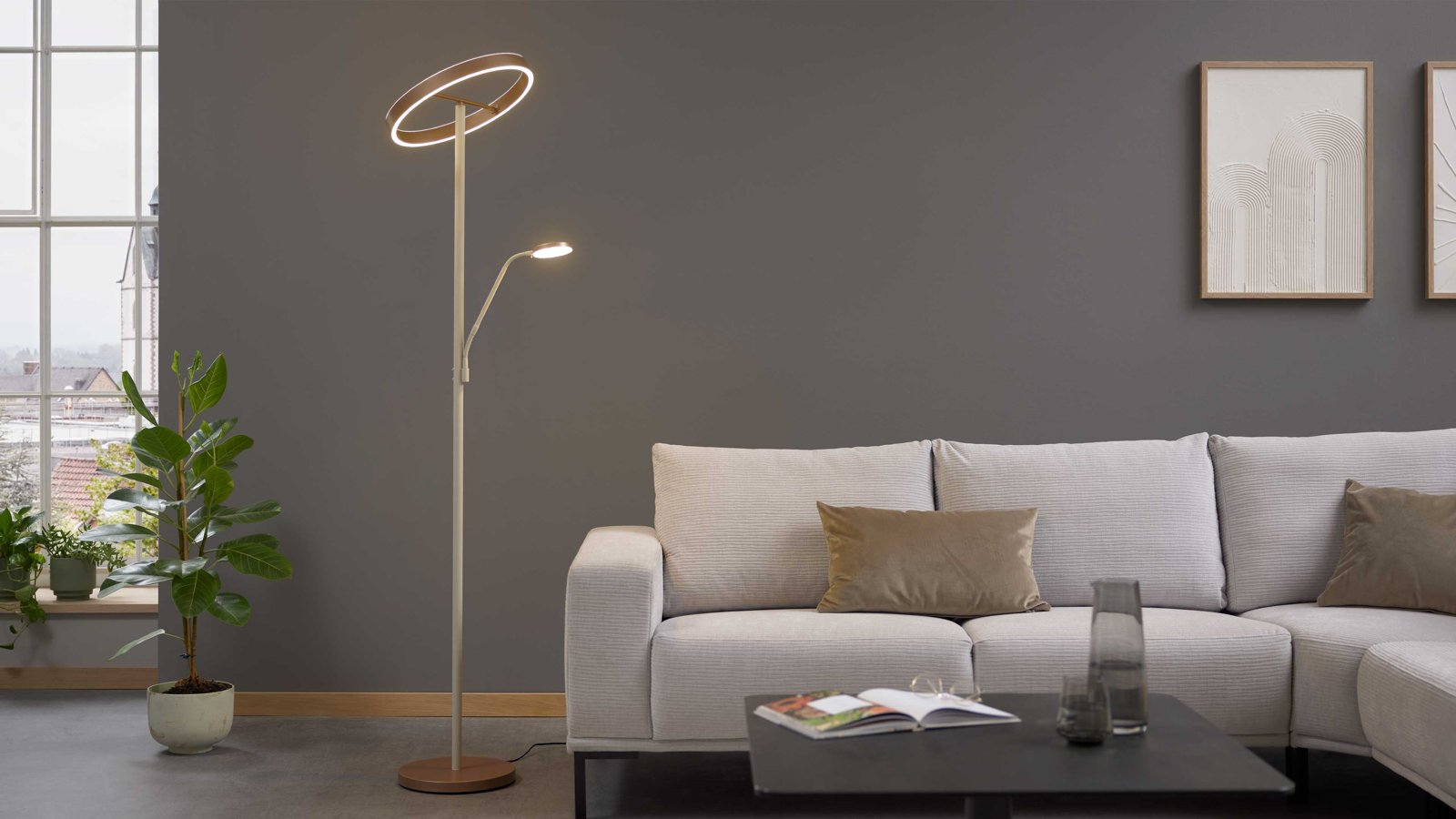 Interliving Moderner beigefarbener LED-Fluter in Ringform mit flexiblem Lesearm